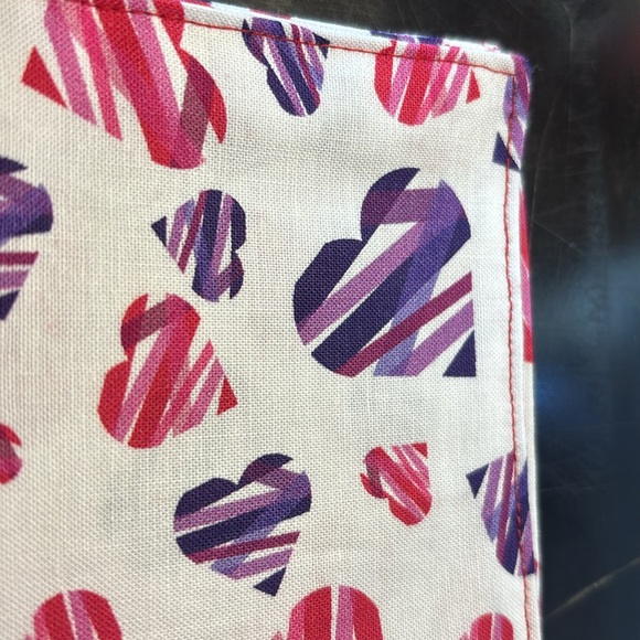 VALENTINE’S DAY TABLE RUNNER - Picture 2 of 4